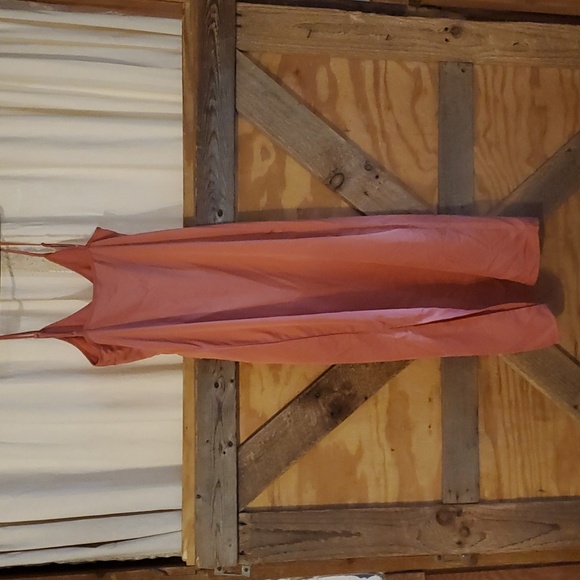 A new day dress - Picture 3 of 3